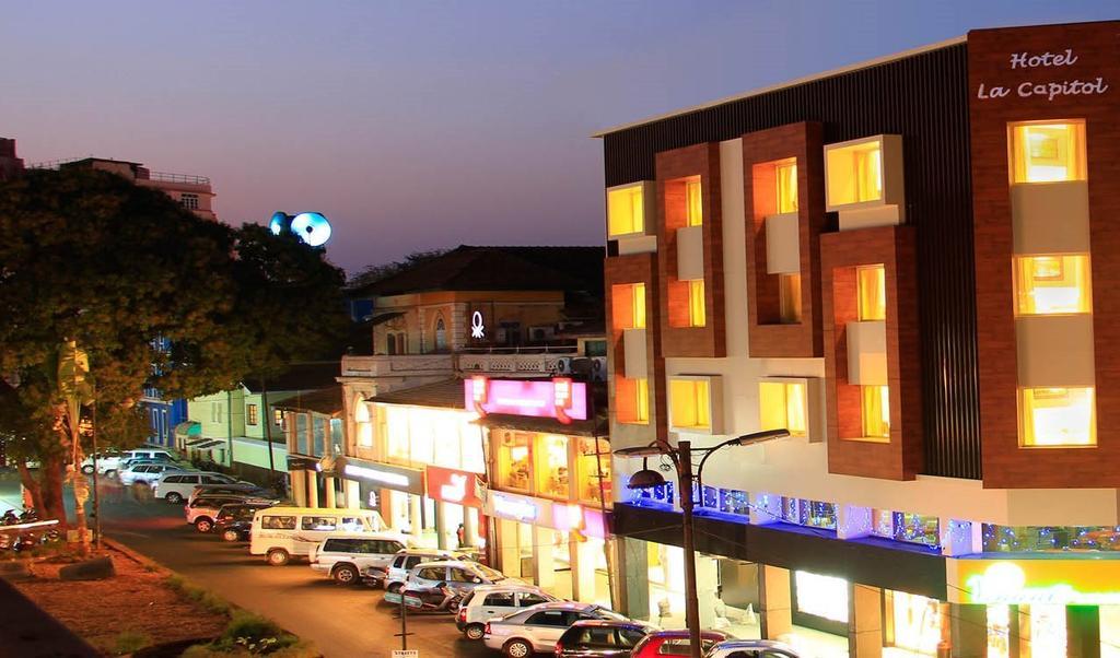 Hotel La Capitol Panadží Exteriér fotografie